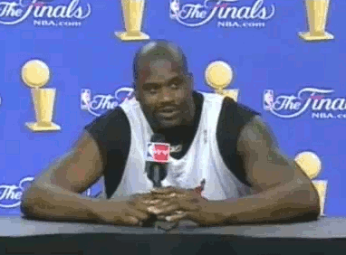 [Imagen: Shaq-points-laughs-and-leaves-press-conference.gif]