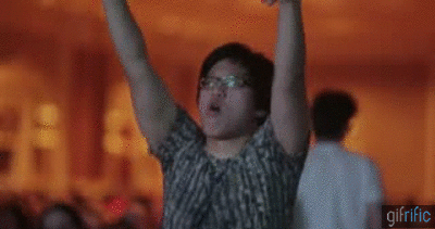 Cheering-in-Crowd-EVO-2012.gif