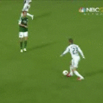 David Beckham Scores Amazing 35 yd Goal Against Portland Timbers MLS
