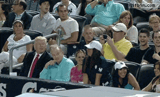 [Imagen: Donald-Trump-Bill-O-Reilly-Wave-Yankee-Stadium.gif]