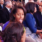 Malia Photobombs Obama Kiss Photo