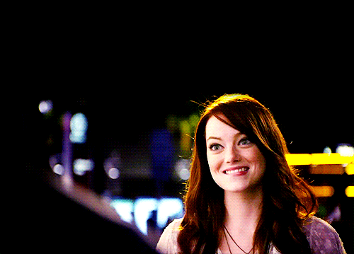 http://gifrific.com/wp-content/uploads/2013/04/Emma-Stone-Two-Thumbs-Up.gif