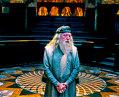 Albus-Dumbledore-Puts-Hands-Out-on-Hips-Harry-Potter.gif