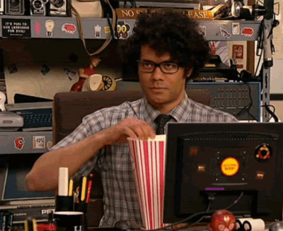 Maurice-Moss-Eating-Popcorn-The-IT-Crowd