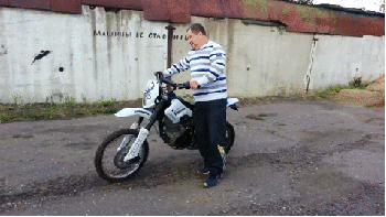 Man Drives Dirt Bike Into Camera | Gifrific