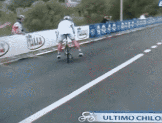 Man-Throws-Bike-Over-In-Anger-During-Race